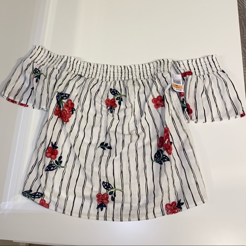 Ci Sono Off The Shoulder Top NWT